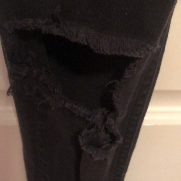 Divided H&M Skinny Distressed Black Jeans - Picture 4 of 6